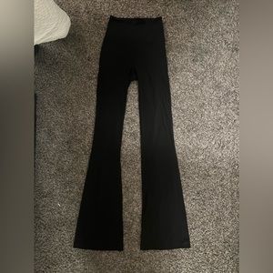 Lululemon Groove Super-High-Rise Flared Pant Nulu Regular